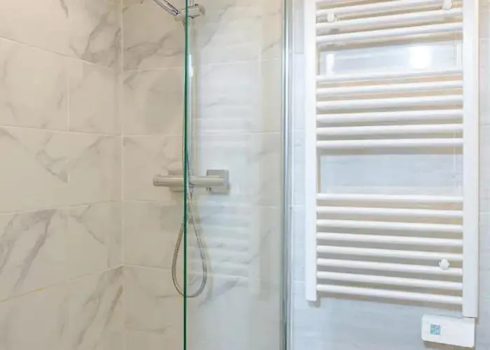 Superbe Studio Gambetta Apartment Paris